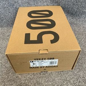 YEEZY 500 Box